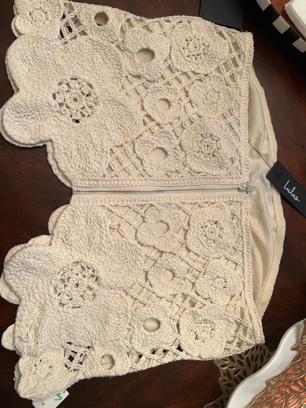Lulu's Cream Crocheted Floral Lace top💕Size L 🤩🤩🔥🔥NWT - Picture 5 of 11